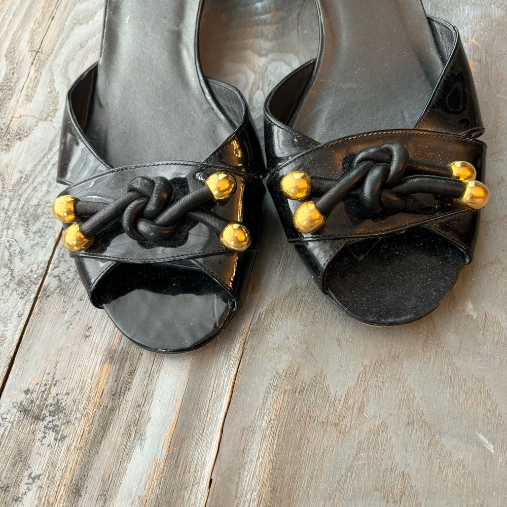 Stuart Weitzman black patent leather kitten heels | size 9 - Picture 2 of 6